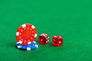 Detailed roll history showing predictions, dice outcomes, payouts, and cumulative balance