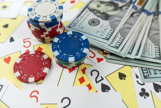 Live-dealer round timer Live-dealer table interface showing next round opening time